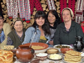 Кулинарното шоу ще акцентира и на родни производители, избрали бавния път на безкомпромисно качество, което безпогрешно води към успех.