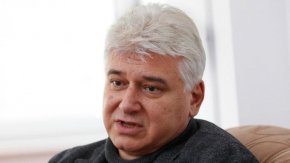 Проф. Киров подчерта, че няма никаква гаранция, че ротацията ще се случи след 9 месеца.