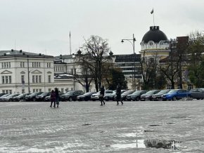   „Депутатският” паркинг си работи на пл. Ал.Невски 