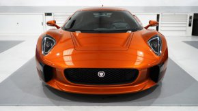 Jaguar C-X75 най-накрая става легален за движение по улиците.