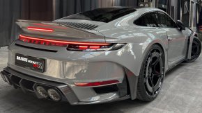 Това 2024 Porsche 911 992 Turbo S от BRABUS Porsche ROCKET 900 е истинско чудо на техниката.