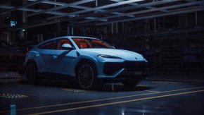 Представяме ви луксозния Lamborghini Urus SE - първият хибриден супер SUV с възможност за включване към електрическата мрежа.