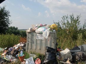  В Драгоманските села вече от месец: Фото на деня