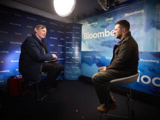 Зеленский заяви, че може да разговаря с Путин: Bloomberg